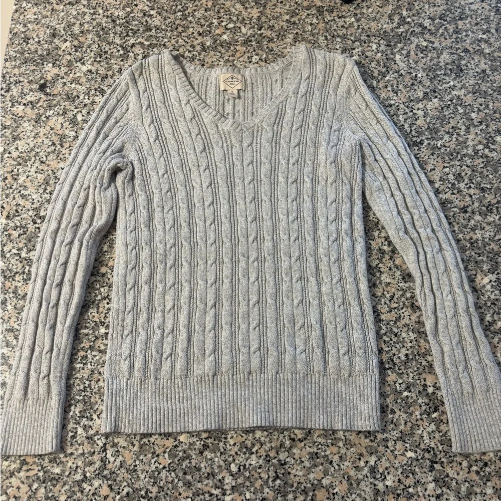 Gray v beck St. John’s bay cotton sweater size m